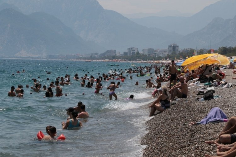 Antalya'da meteorolojiden aşırı sıcak uyarısı!