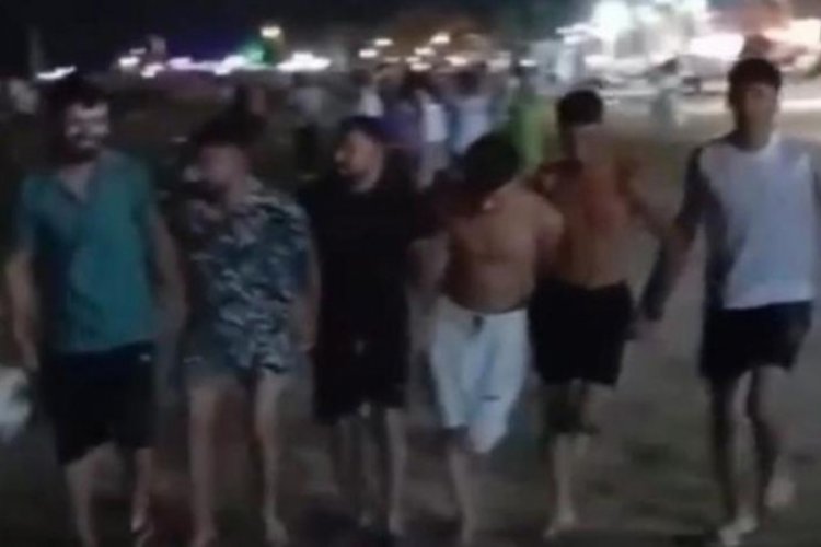 Mersin'de ter&ouml;r &ouml;rg&uuml;t&uuml; marşı eşliğinde halay &ccedil;eken 9 ş&uuml;pheli yakalandı