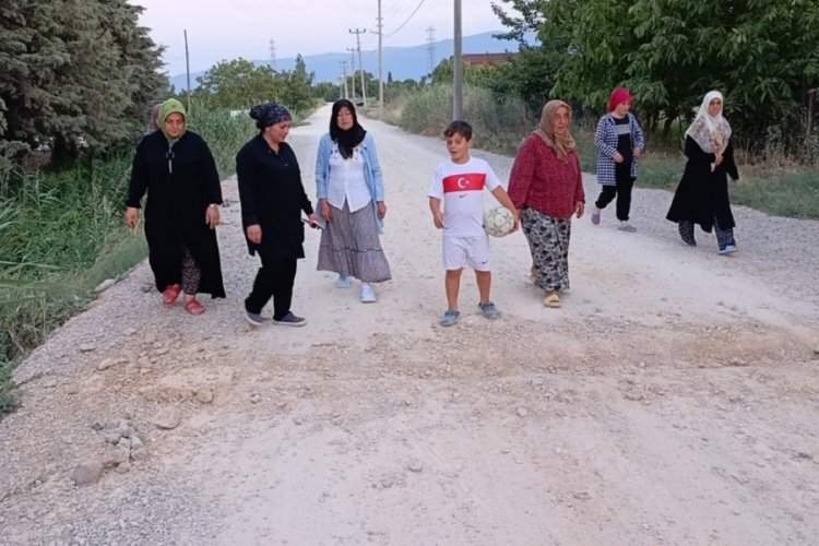 Bursa'da bir mahallenin yol ve su isyanı!