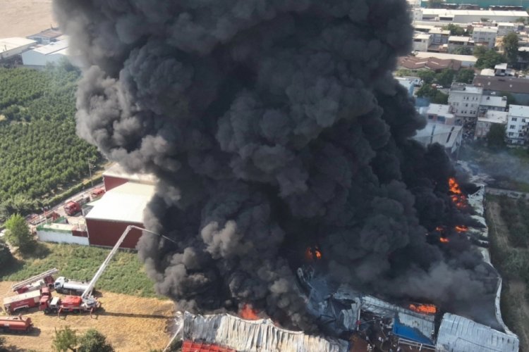 Bursa B&uuml;y&uuml;kşehir Belediyesi'nden fabrika yangını hakkında a&ccedil;ıklama