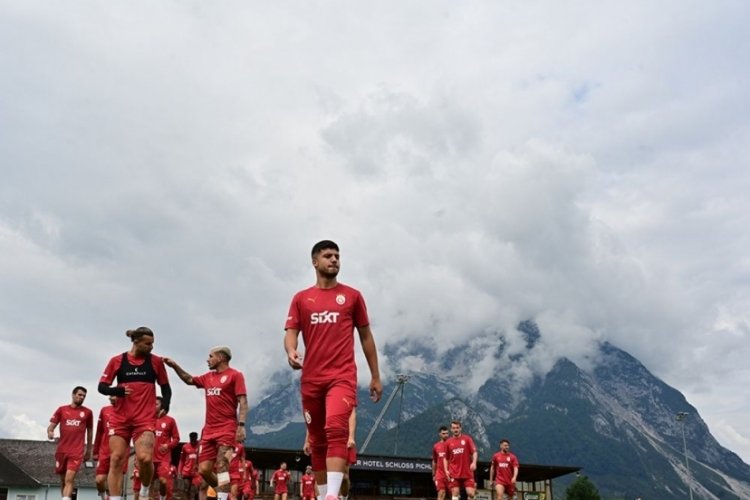 Galatasaray'da 5 futbolcu takımdan ayrı antrenman yaptı