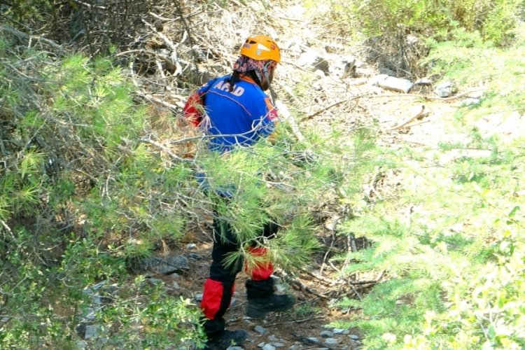 Alzheimer hastası kadın 8 g&uuml;nd&uuml;r her yerde aranıyor