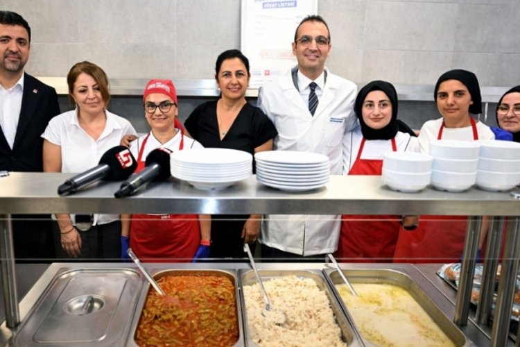 İstanbul Şişli'de kent lokantası a&ccedil;ıldı: 4 &ccedil;eşit yemek 40 lira