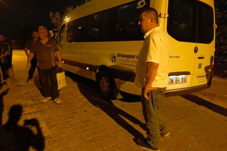 Bursa'da iş&ccedil;i servisi şof&ouml;r&uuml; kesici aletle saldırıya uğradı&nbsp;