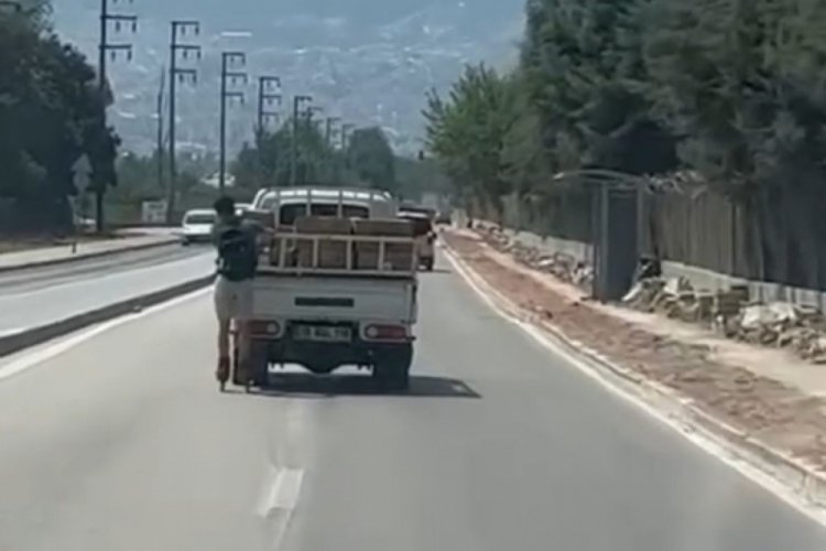 Bursa'da canını hi&ccedil;e sayarak patenle yolculuk yaptı!