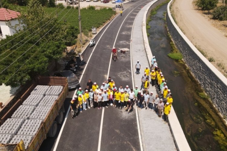 Balıkesir'de yollar estetik g&ouml;r&uuml;n&uuml;m&uuml;ne kavuştu