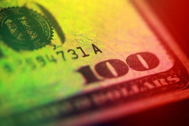 Dolar/T&uuml;rk Lirası tahmini! Banka 6 ay sonrası i&ccedil;in rakamı a&ccedil;ıkladı