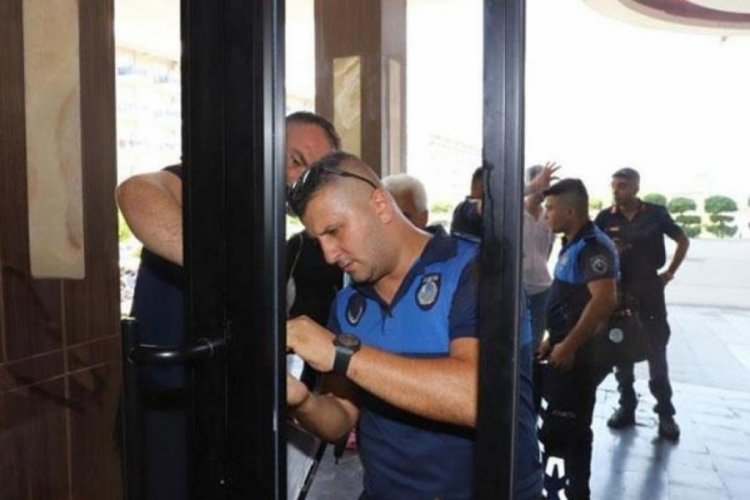 Antalya'da bir otel tam 72. kez m&uuml;h&uuml;rlendi!