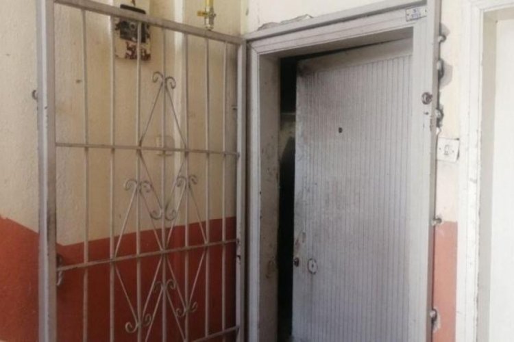 Isparta'da &ccedil;&ouml;p evden 3 kamyon &ccedil;&ouml;p &ccedil;ıktı!