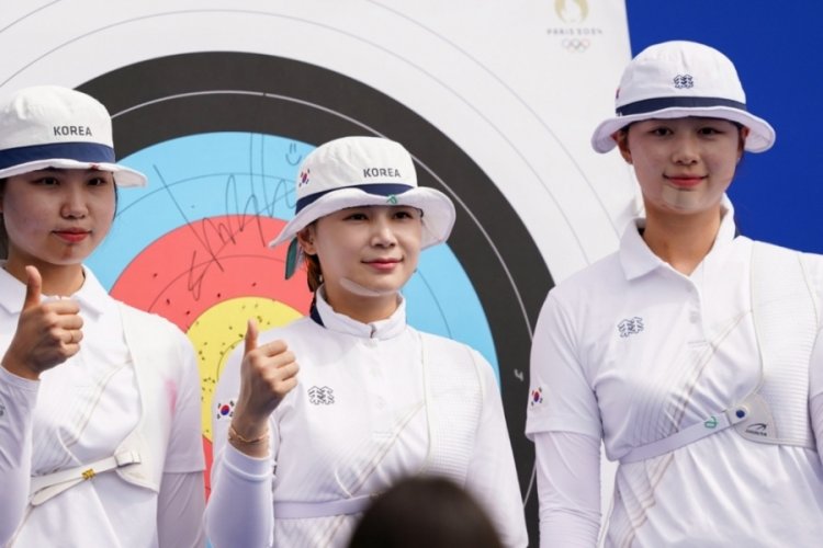 Olimpiyatlarda ilk d&uuml;nya rekoru kırıldı