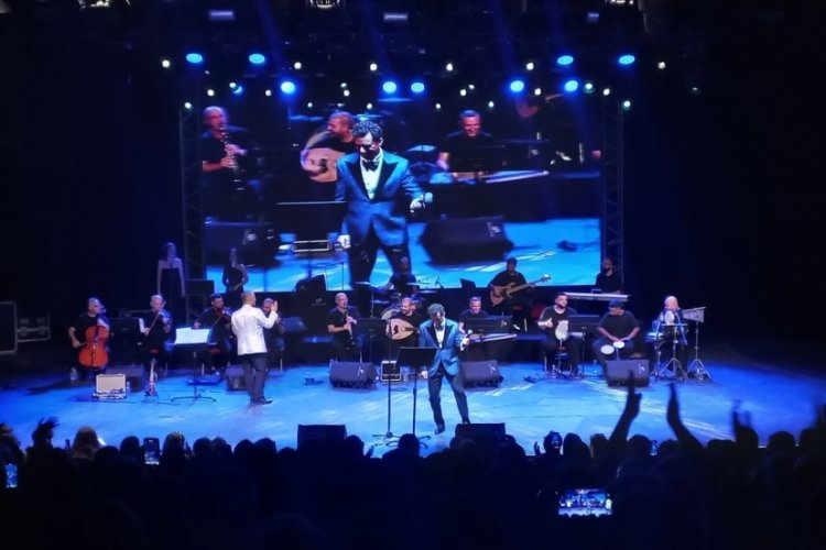 Bekir &Uuml;nl&uuml;ataer'den Zeki M&uuml;ren konseri