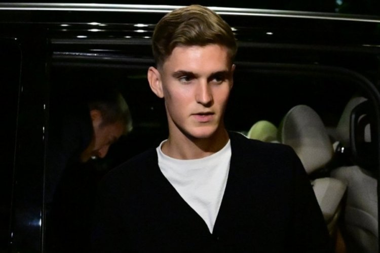 Elias Jelert, Galatasaray kampına katıldı