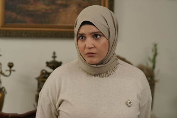 'Kızılcık Şerbeti'nin 'Nilay'ı Bodrum'da tatilde!