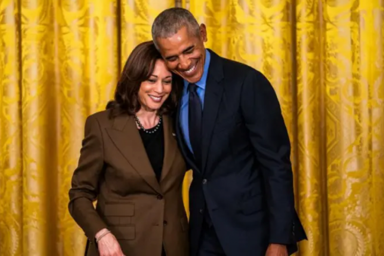 Barack Obama, Kamala Harris'e desteğini a&ccedil;ıkladı
