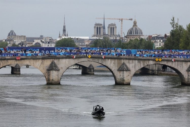 2024 Paris Olimpiyatları: Sen Nehri'ndeki törenle başladı