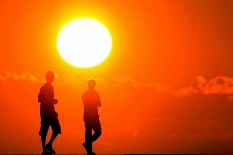 İran'da aşırı sıcaklar: T&uuml;m kamu kurumları tatil edildi