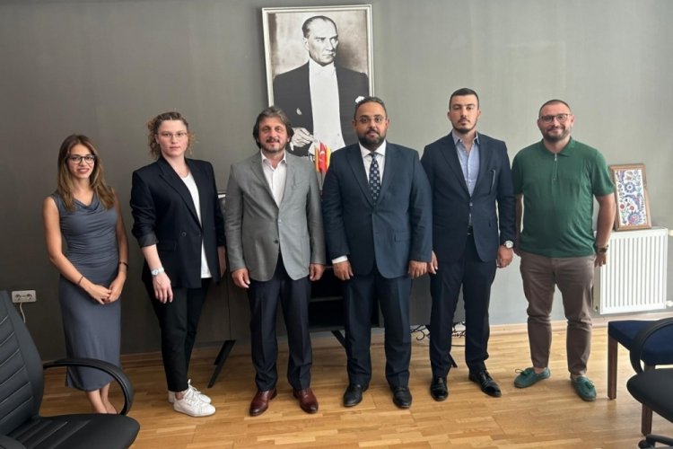 Birkan'dan T&uuml;rk Hukuk Enstit&uuml;s&uuml; Bursa Şubesi'ne ziyaret