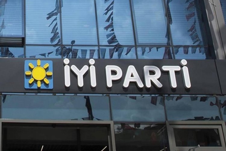 İYİ Parti'den istifa açıklaması! 