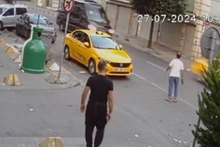 İstanbul'da etrafa rastgele ateş a&ccedil;an şahıs tutuklandı
