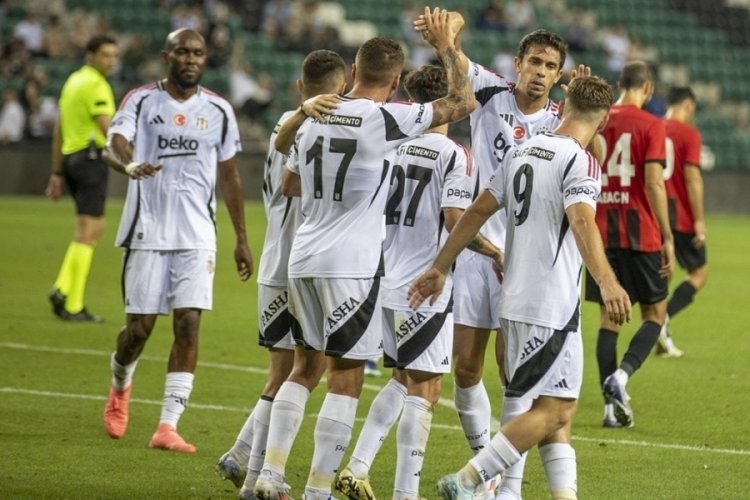 Beşiktaş, hazırlık ma&ccedil;ında Gen&ccedil;lerbirliği'ni rahat ge&ccedil;ti