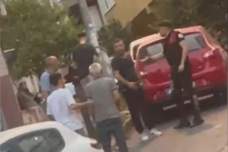 Arda G&uuml;ler'i hayranlıkla seyreden &ccedil;ocuklar g&uuml;ndem oldu