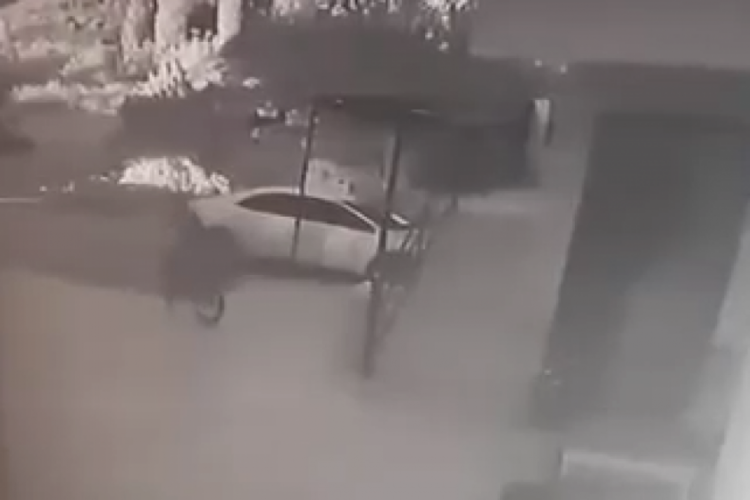 Bursa'da Kumla imamının bisikletini &ccedil;aldılar