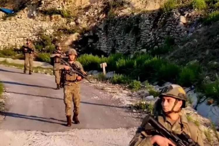 2'si FET&Ouml;'c&uuml; 4 kişi Yunanistan'a ka&ccedil;mak isterken yakalandı