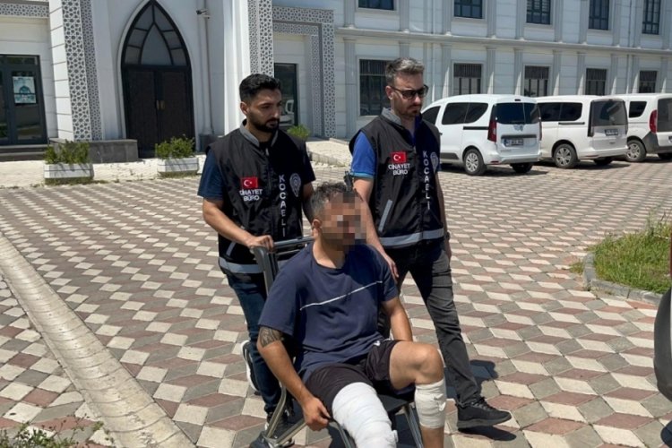 Kocaeli'de annesini &ouml;ld&uuml;ren babasını yaraladı! Serbest bırakıldı