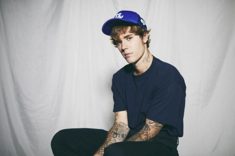 Justin Bieber, d&uuml;ğ&uuml;nde oynayan Osmaniyeli k&uuml;&ccedil;&uuml;k &ccedil;ocuğu paylaştı!