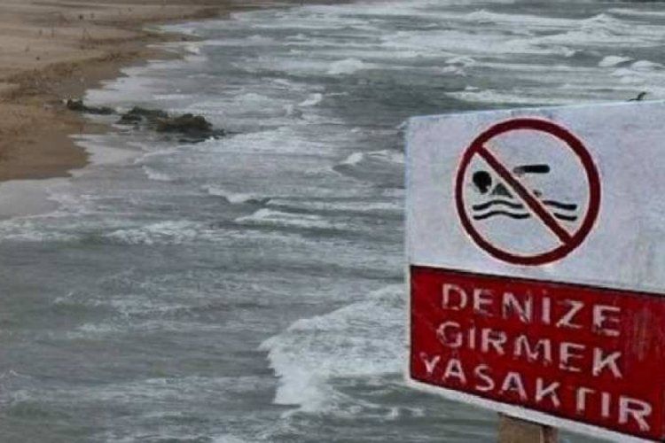 Sakarya'nın 3 il&ccedil;esinde denize girmek bug&uuml;n de yasaklandı