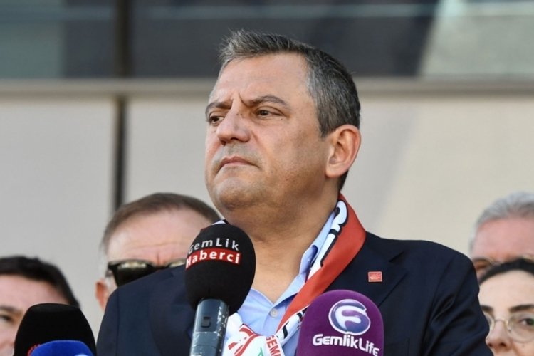 CHP lideri &Ouml;zel'den Kenan Işık i&ccedil;in taziye mesajı