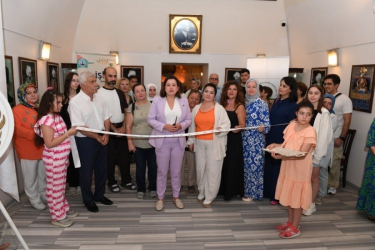 OSMEK, Yıl Sonu Resim Sergisi'nde h&uuml;nerler sergilendi