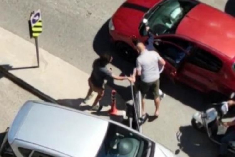 İstanbul'da krikolu trafik magandasına u&ccedil;an kafa