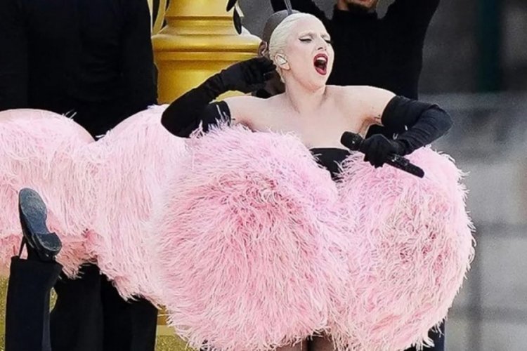 Lady Gaga nişanlandı!