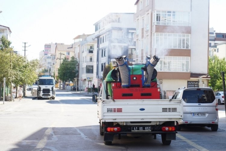 Kocaeli'nde sivrisinek istilasına karşı ila&ccedil;lamalar aralıksız s&uuml;r&uuml;yor
