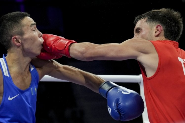 Milli boks&ouml;r Samet G&uuml;m&uuml;ş olimpiyatlara son 16 turunda veda etti
