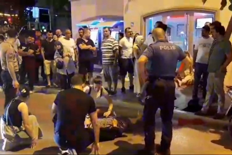Balıkesir'de karşıdan karşıya ge&ccedil;en kadına motosiklet &ccedil;arptı, hayatını kaybetti