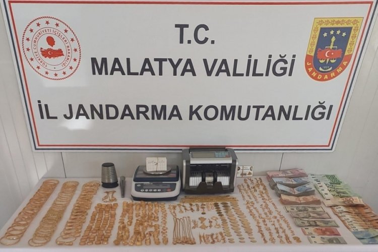 Malatya'da piyasa değeri yaklaşık 6 milyon TL olan ka&ccedil;ak altın ele ge&ccedil;irildi