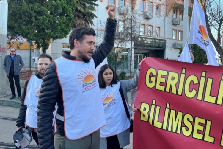Bursa'da T&Ouml;B-SEN temsilcisinin &Ccedil;EDES ve tarikatlara y&ouml;nelik yaptığı &ccedil;alışmasına kınama cezası&nbsp;
