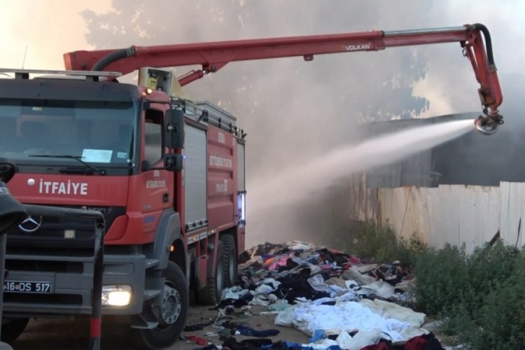 Bursa'da geri d&ouml;n&uuml;ş&uuml;m fabrikasında yangın!