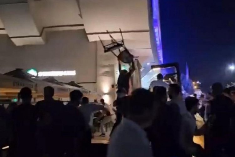Genco Erkal'a &uuml;nl&uuml;ler mesaj yağdırdı