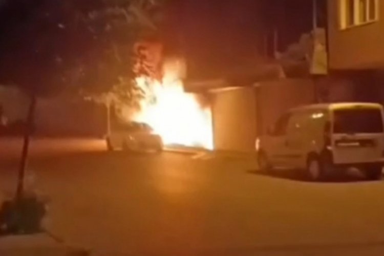 İstanbul'da yatak imalathanesinde &ccedil;ıkan yangın paniğe neden oldu
