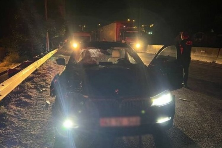 Yalova'da ehliyetsiz s&uuml;r&uuml;c&uuml;n&uuml;n &ccedil;arptığı baba ve oğlu hayatını kaybetti