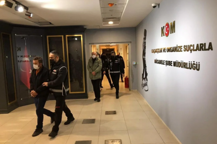 Bursa Şehir Hastanesindeki medikal &uuml;r&uuml;n vurgununda 6 sanığa dava