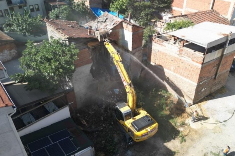 İneg&ouml;l'de eski bina kalmayacak