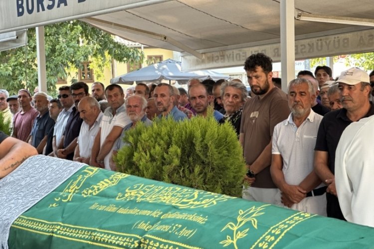 2 &ccedil;ocuk babası dağcı, g&ouml;zyaşları i&ccedil;inde Bursa'da toprağa verildi