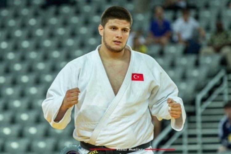 İbrahim Tataroğlu son 16 turuna y&uuml;kseldi