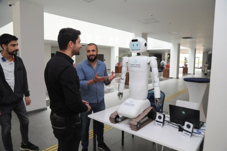 BTÜ'de yapay zeka destekli robot geliştirildi! 