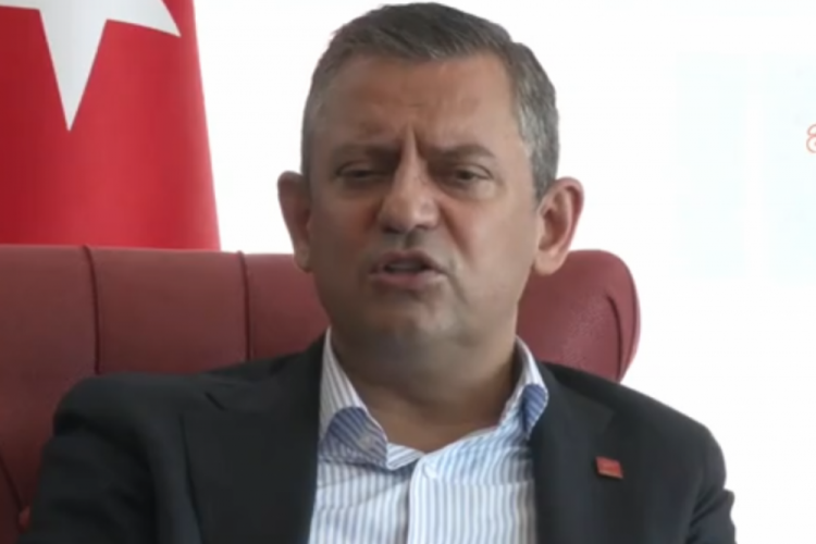 CHP lideri &Ouml;zel fındık mitingi &ouml;ncesi a&ccedil;ıklamalarda bulundu