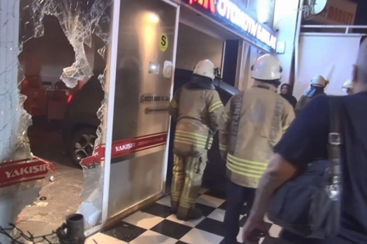 İstanbul Silivri'de oto galeride patlama
